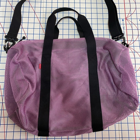 😈💜 Authentic SS16 Supreme Mesh Pastel Purple Duffle Bag 💜😈 - Picture 5 of 15